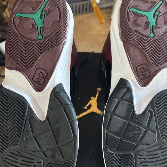 Jordan Max Aura 3 (GS) Size 6.5Y/7.5W Multicolor with Original Box - Picture 4 of 5